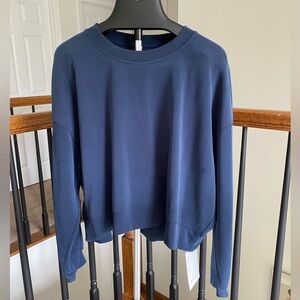 Lululemon Women’s Cropped Sweatshirt